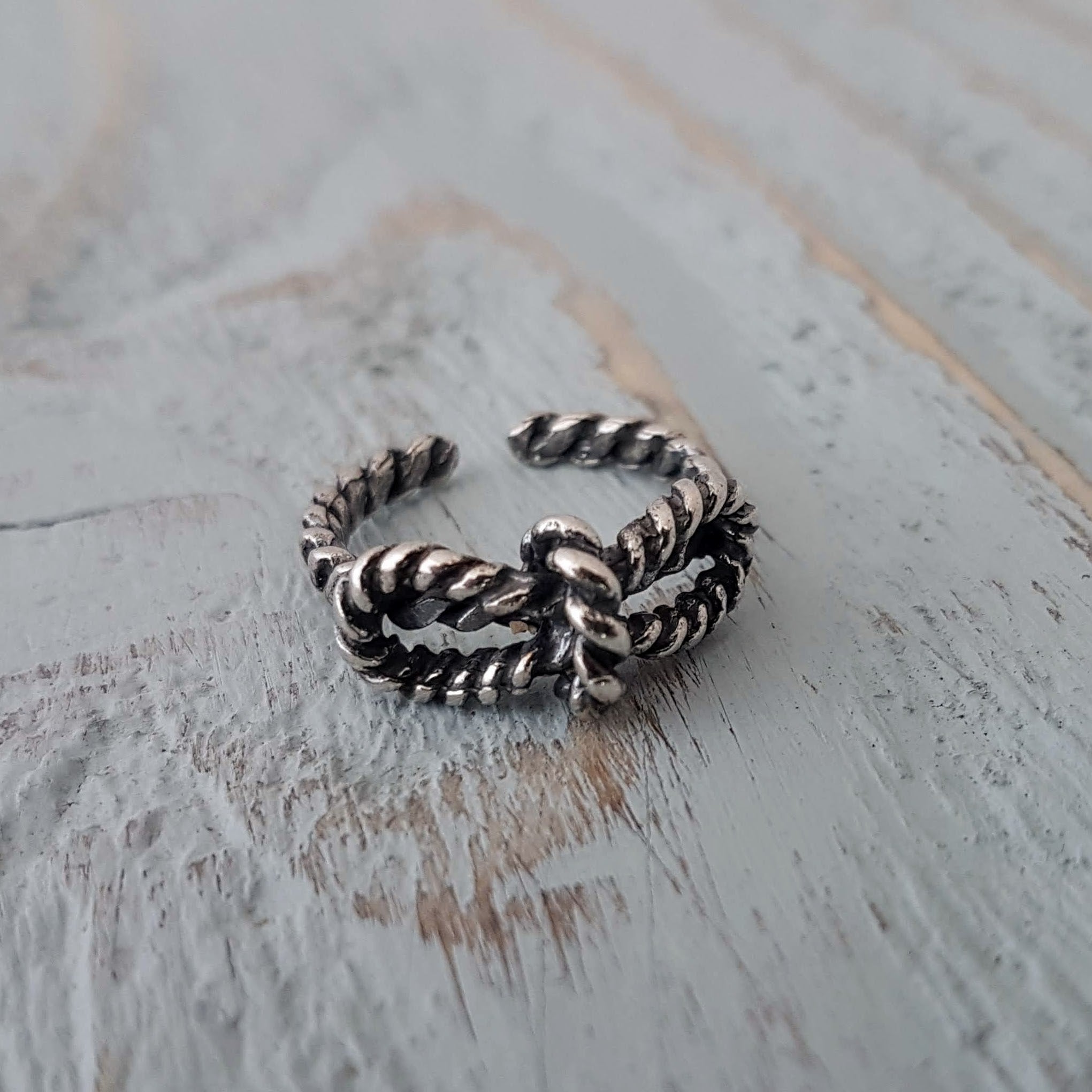 Tiny Bow Rope Ring - Gwen Delicious Jewelry Designs